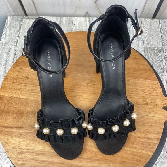 Marc Fisher King Pearl Ruffle Block Heel Suede Sandal Black 8.5 - Picture 7 of 13